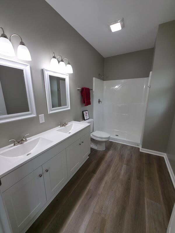 Foto del edificio - 207 Charlotte Cir