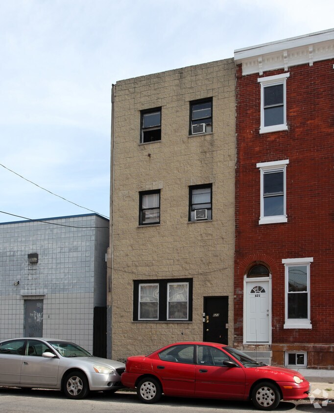 Building Photo - 623 Dickinson St