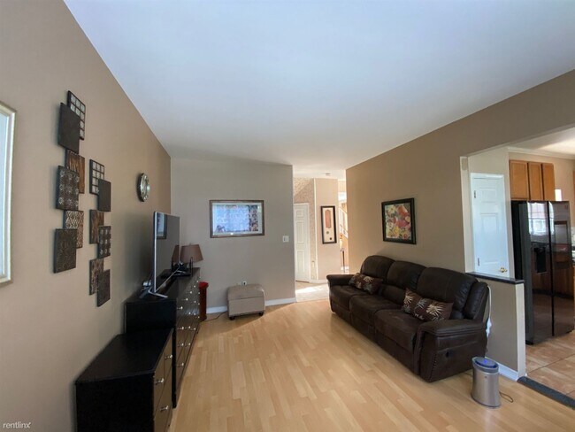 Foto del edificio - 3 br, 2.5 bath Townhome - 29 Puchala Dr