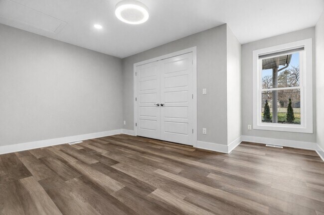 Foto del edificio - 172 E Gardner St