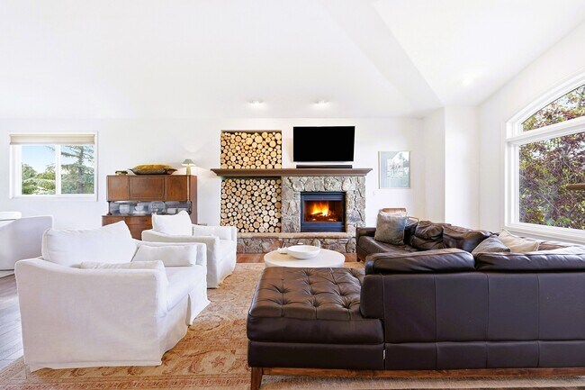 Foto del edificio - 1635 Muirfield Ln