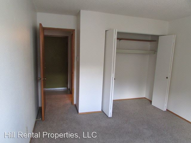 Building Photo - 2 br, 1 bath Apartment - 305 W Lauder Ave.