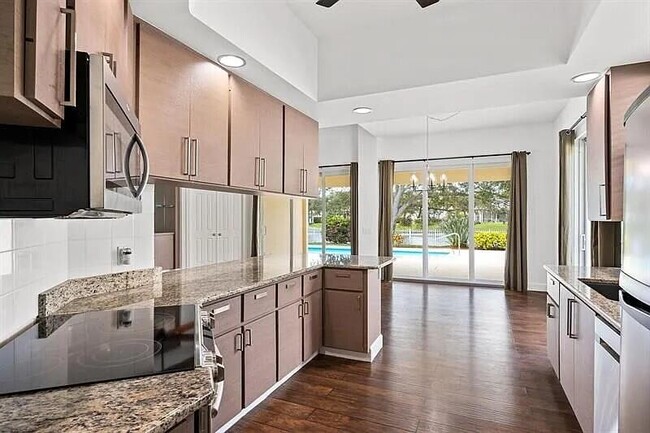 Building Photo - 273 Kelsey Park Cir