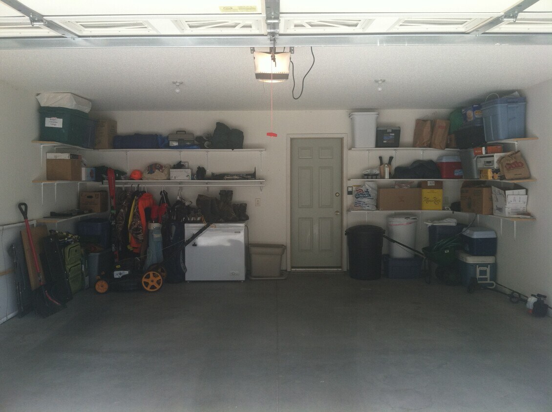 2 Car Garage - 309 Evergreen Dr