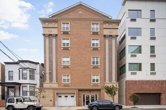 Building Photo - 221 62nd St