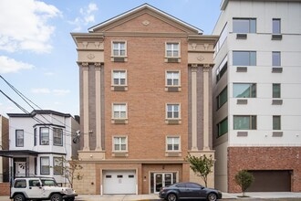 Building Photo - 221 62nd St