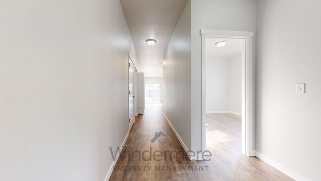 Foto del edificio - Herb2351/2353