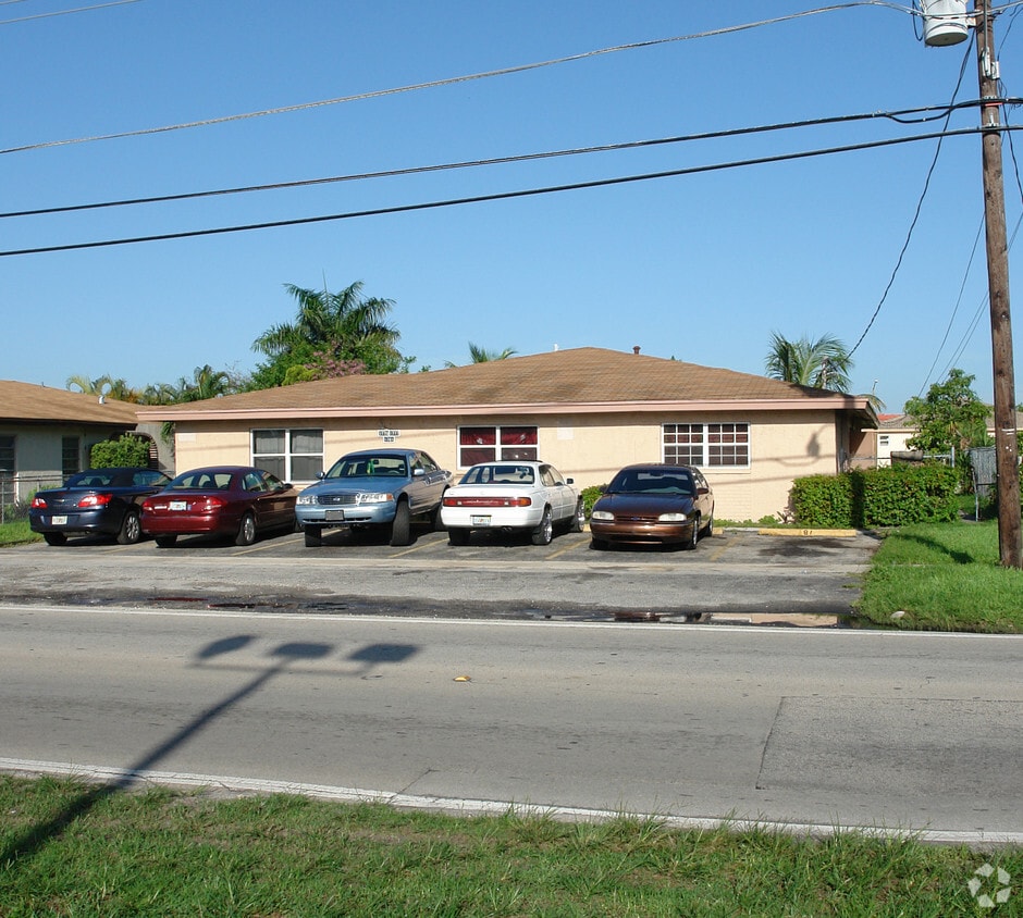 Building Photo - 1775 NW 55th Ave