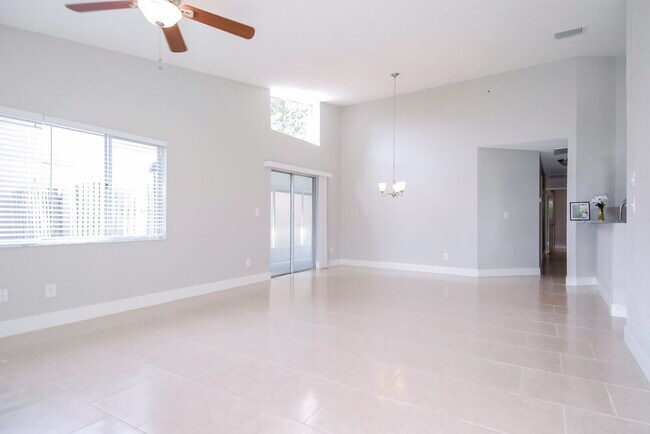 Building Photo - 11105 Cherrywood Ln