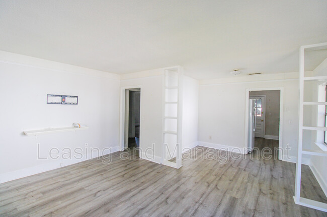 Building Photo - 2104 Maybank Hwy