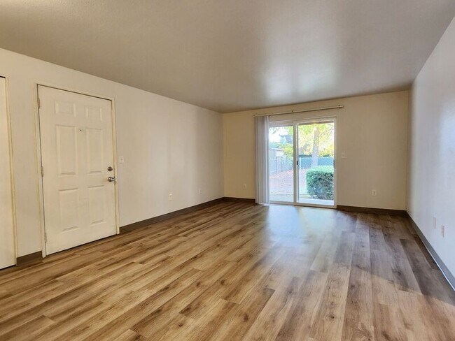 Foto del edificio - 1285 NW 183rd Ave