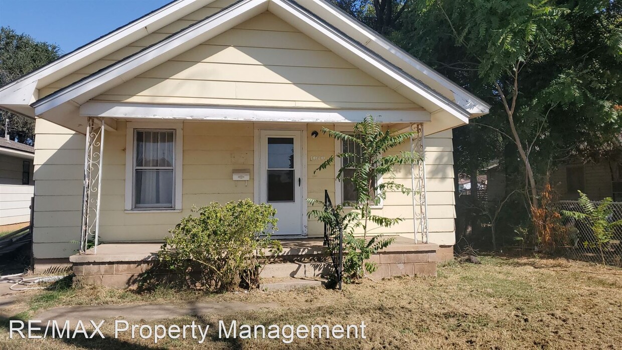 Primary Photo - 2 br, 1 bath House - 1010 E. Park