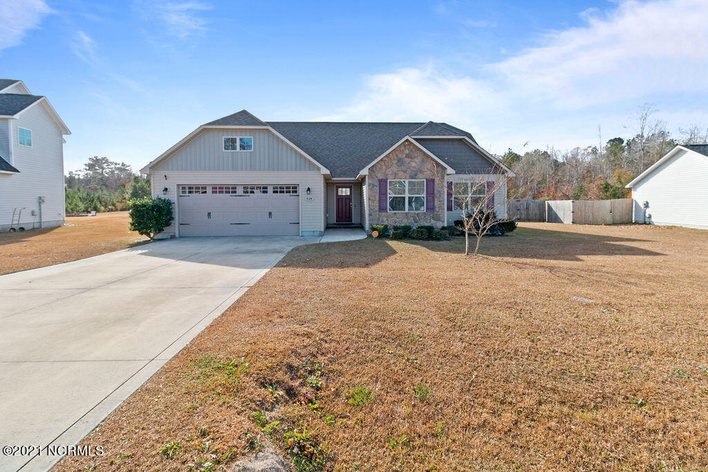 Primary Photo - 424 McCall Dr