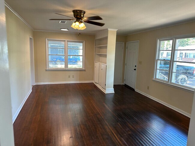 Foto del edificio - 617 Hibner St