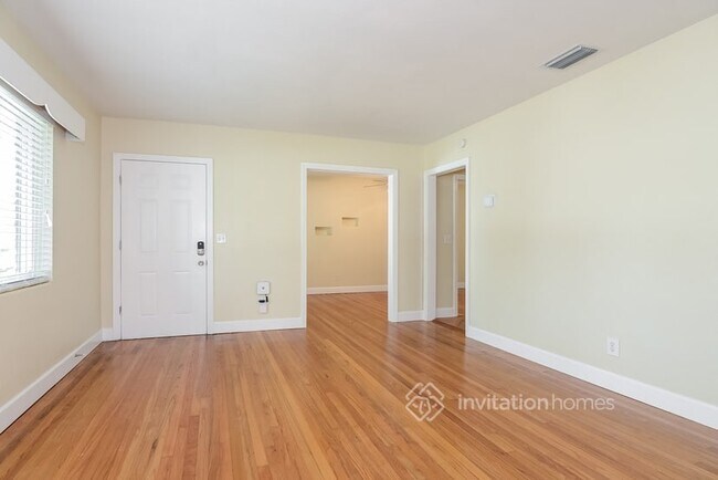 Foto del edificio - 621 S Keystone Ave