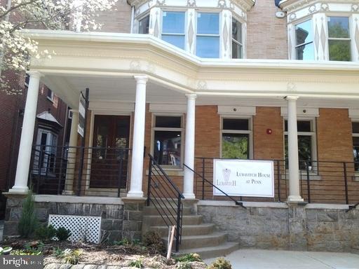 Building Photo - 4032 Spruce St