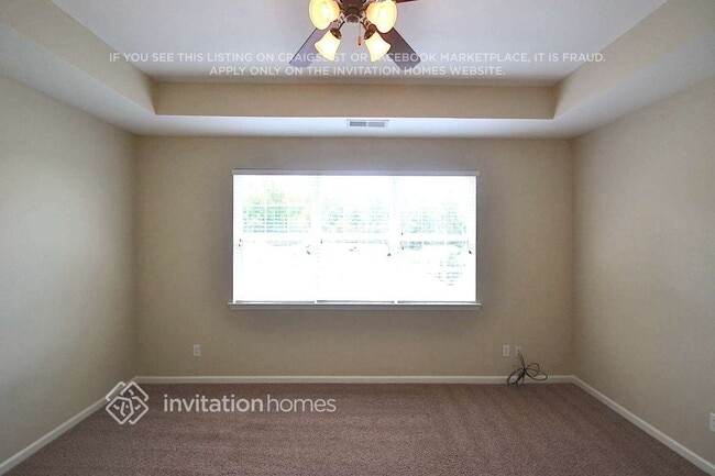 Foto del edificio - 502 Whitney Way