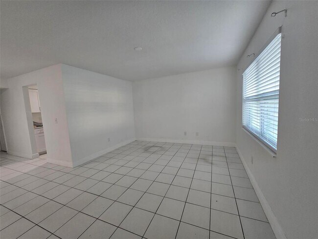 Foto del edificio - 9009 Tudor Dr