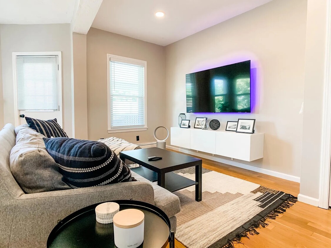 Foto principal - 49 Sagamore Ave