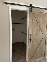 Building Photo - 3411 Country Club Blvd