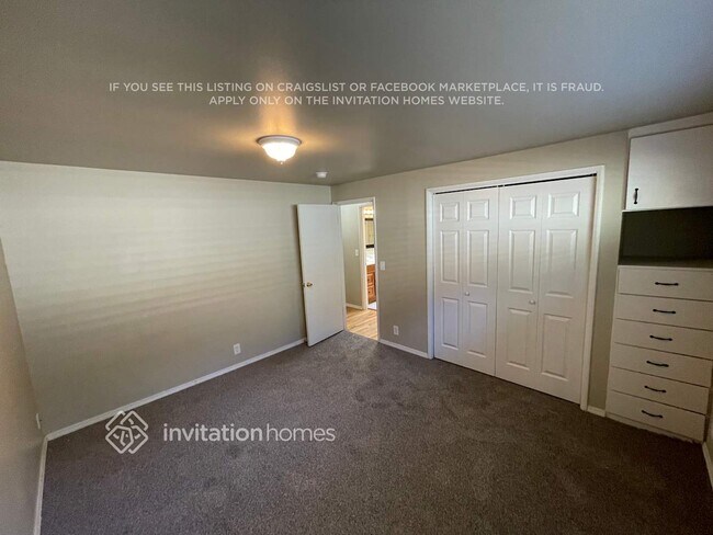 Foto del edificio - 2155 N 155th St