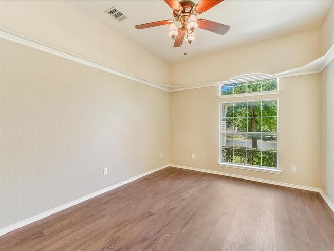 Foto del edificio - 14804 Staked Plains Loop