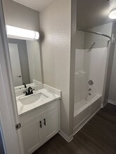 GUEST BATHROOM - Riverstone
