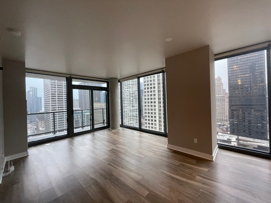 Foto principal - 509 N Dearborn St
