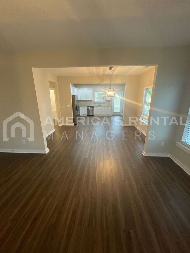 Building Photo - Home for Rent in Jasper, AL!!! View with 4...