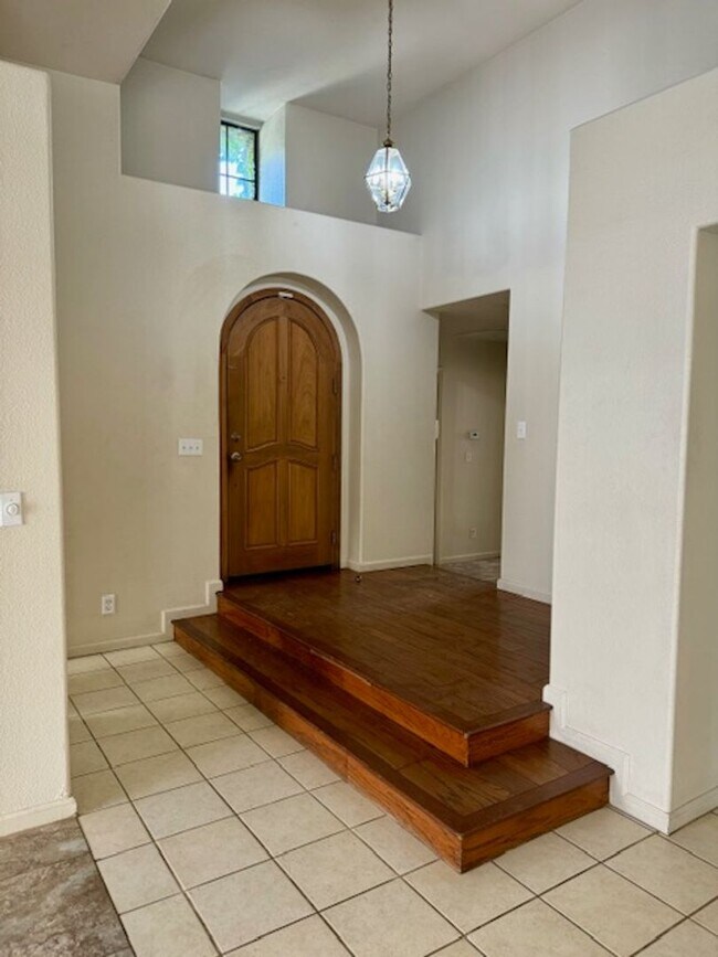 Foto del edificio - Nice Family Home in Quiet Neighborhood for...