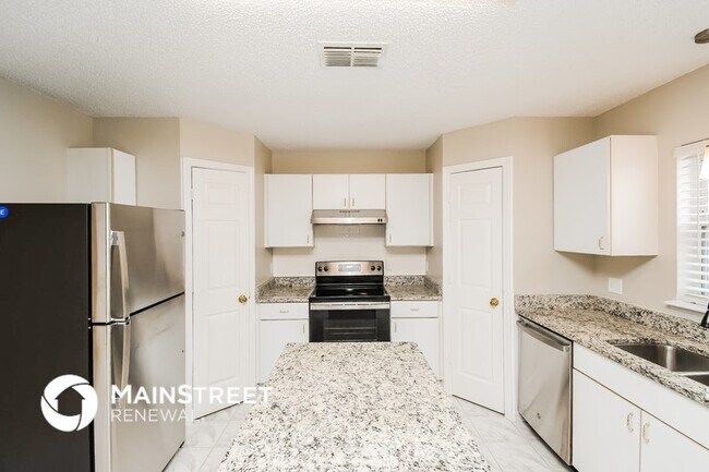 Foto del edificio - 7306 Fox Grove Rd