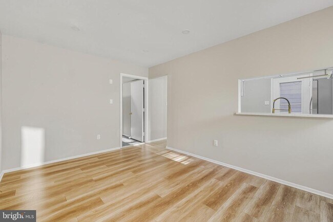 Foto del edificio - 18 Madison St