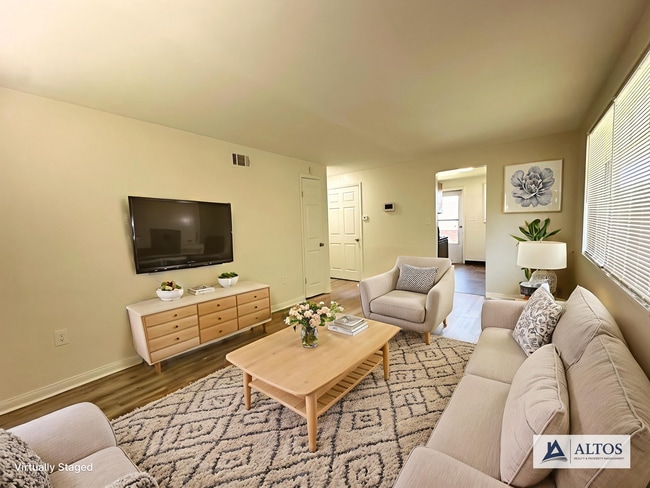 Building Photo - 3 bed 1 bath in Clayton - $500 OFF!!