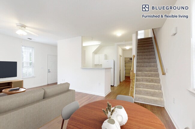 Building Photo - 8185 Scenic Meadow Dr