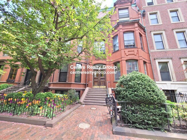 Building Photo - 178 Marlborough St