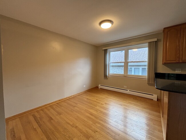 Building Photo - 223 S Dryden Pl