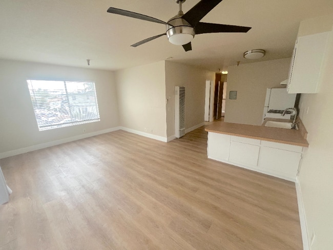 Foto del edificio - 147 Avenida Serra