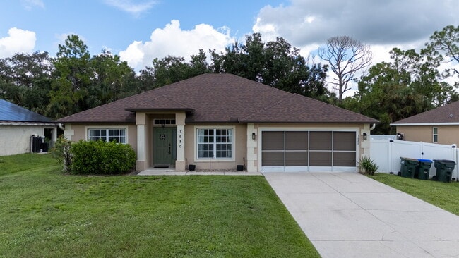 Building Photo - 4 Bedroom - 2 Bathroom with Zero Deposit Move In