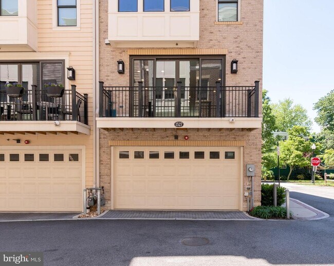 Foto del edificio - 1527 16th Rd N