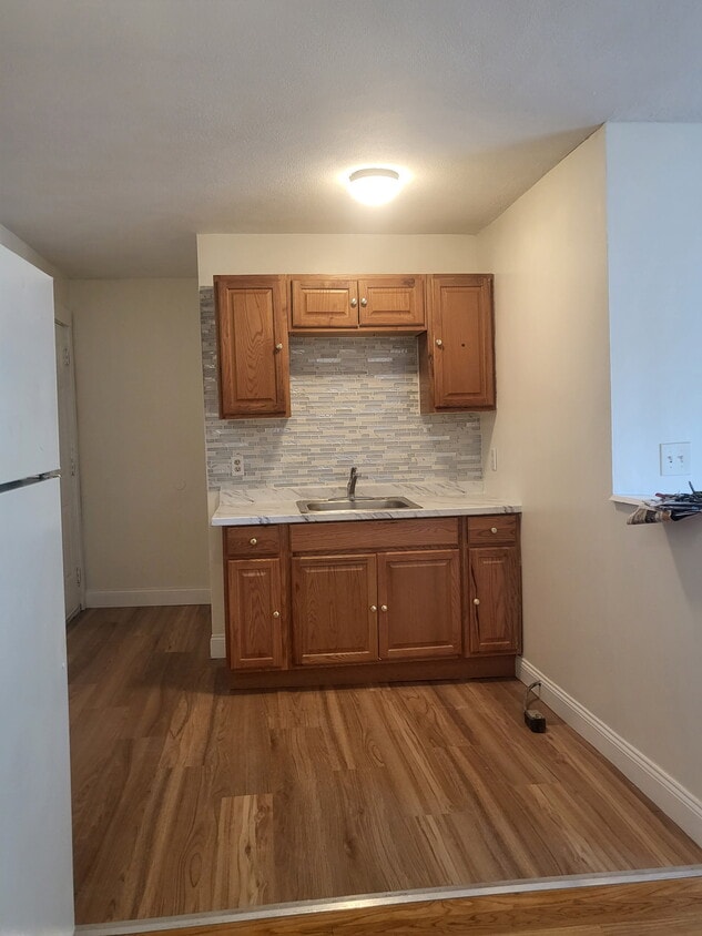 Primary Photo - 108 Union St