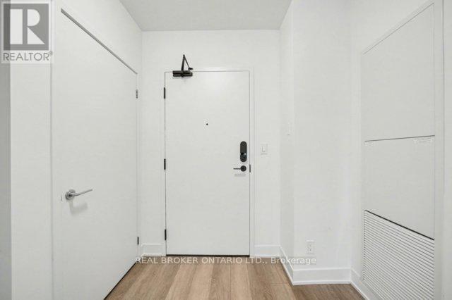 Building Photo - 56 Andre de Grasse St