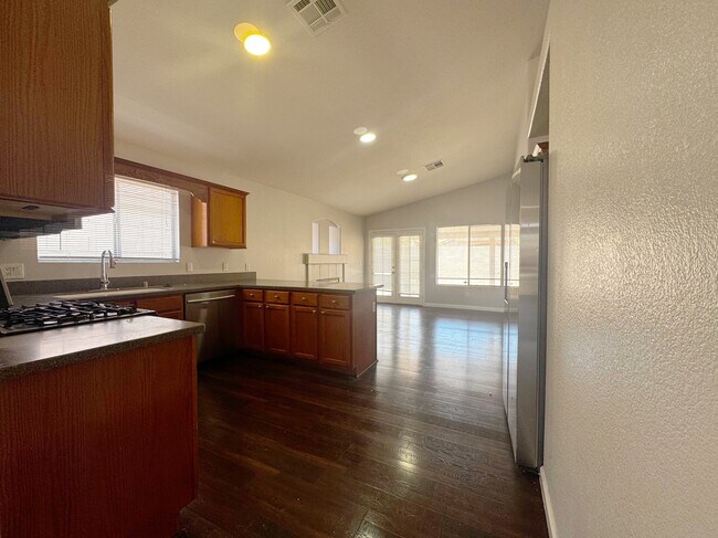 Foto del edificio - 9358 W Snow Flower Ave