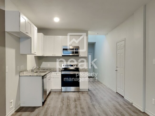 Foto del edificio - Fort Worth Duplex NOW LEASING for a July M...