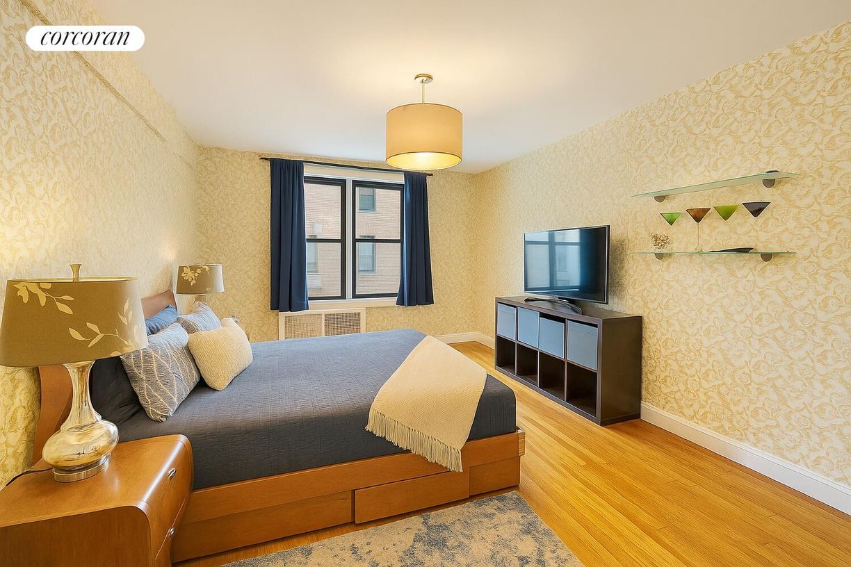 Foto principal - 1213 Avenue Z