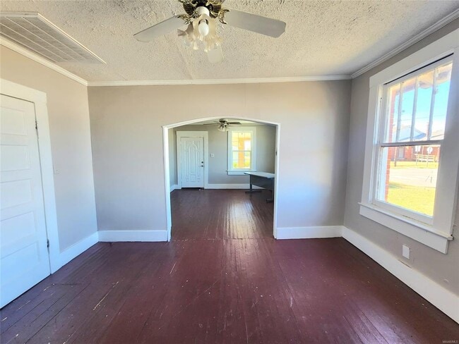 Foto del edificio - 210 W Osceola St