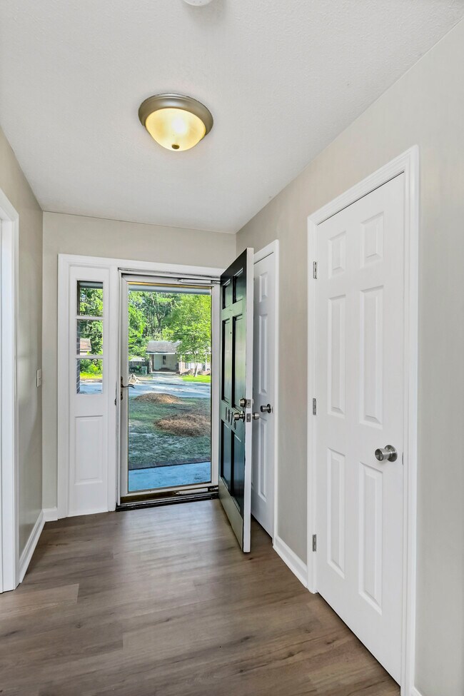 1876 Woodsboro Dr, Columbia, SC 29210 House Rental in Columbia, SC