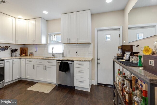 Foto del edificio - 2652 Livingston St