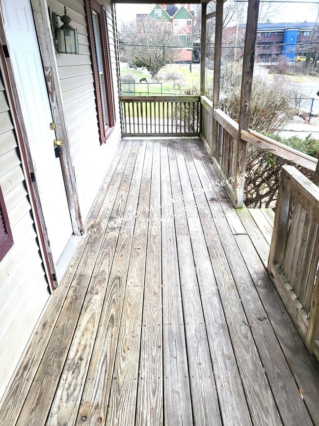 Building Photo - 76 2nd Ave