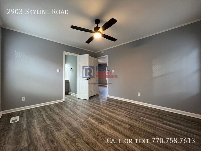 Foto del edificio - 2903 Skyline Rd