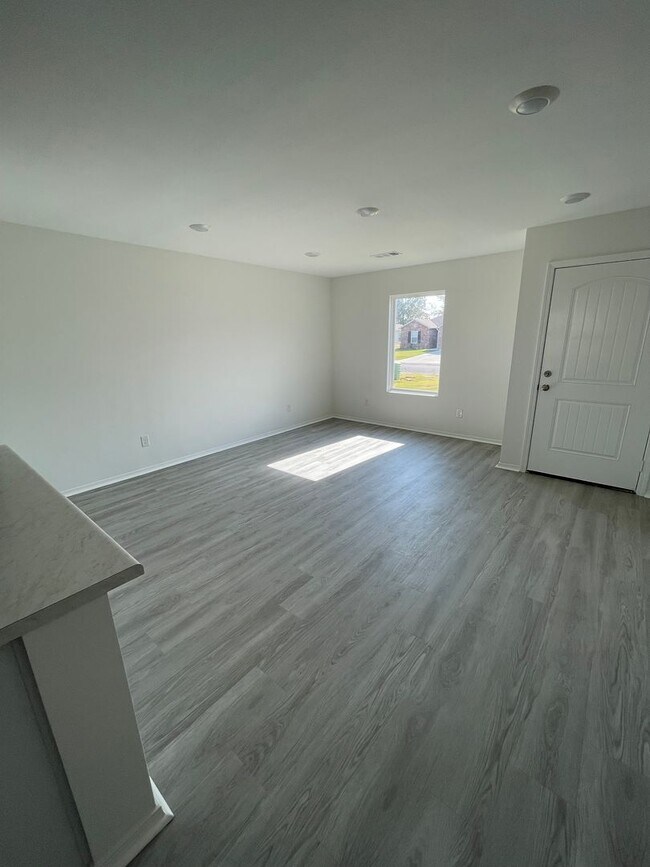 Foto del edificio - 3 Bedroom, 2 Bathroom Home